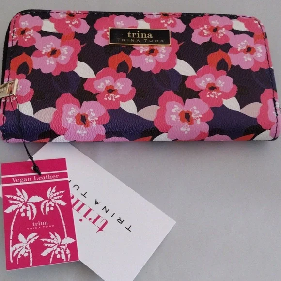 NWT Trina Turk Pink/Black Floral Wallet - Picture 4 of 7